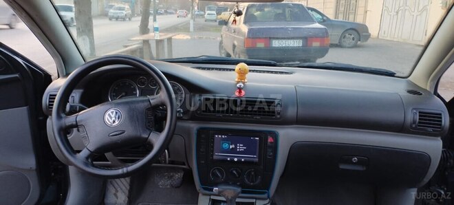 Volkswagen Passat 2001, 298,000 km - 1.8 l - Tovuz