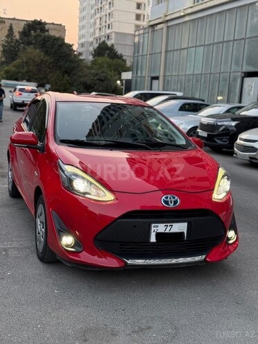 Toyota Aqua 2019, 95,600 km - 1.5 л - Bakı