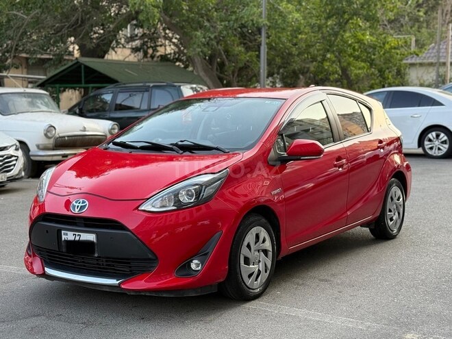 Toyota Aqua 2019, 95,600 km - 1.5 л - Bakı