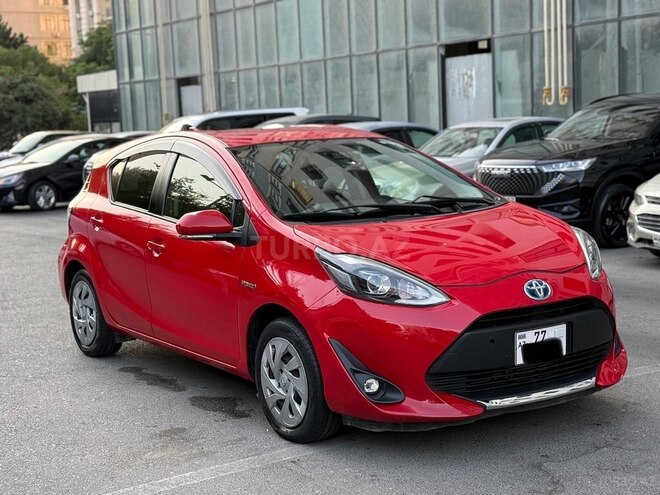 Toyota Aqua 2019, 95,600 km - 1.5 л - Bakı