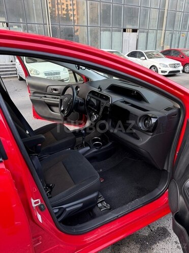 Toyota Aqua 2019, 95,600 km - 1.5 л - Bakı