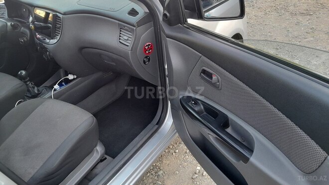 Kia Rio 2009, 247,000 km - 1.4 l - Gəncə