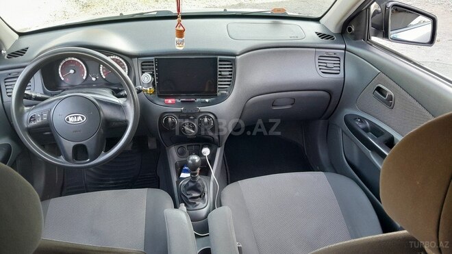 Kia Rio 2009, 247,000 km - 1.4 l - Gəncə