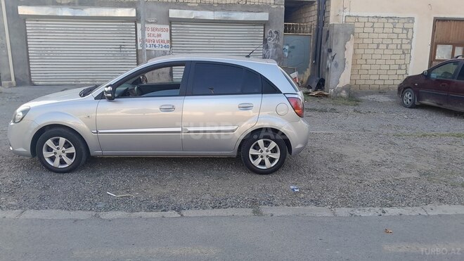 Kia Rio 2009, 247,000 km - 1.4 l - Gəncə