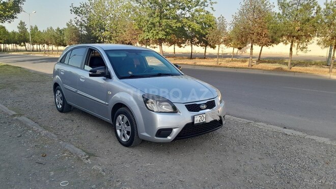 Kia Rio 2009, 247,000 km - 1.4 l - Gəncə
