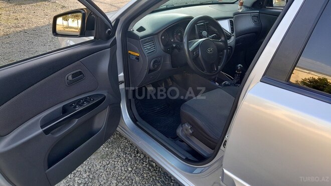 Kia Rio 2009, 247,000 km - 1.4 l - Gəncə