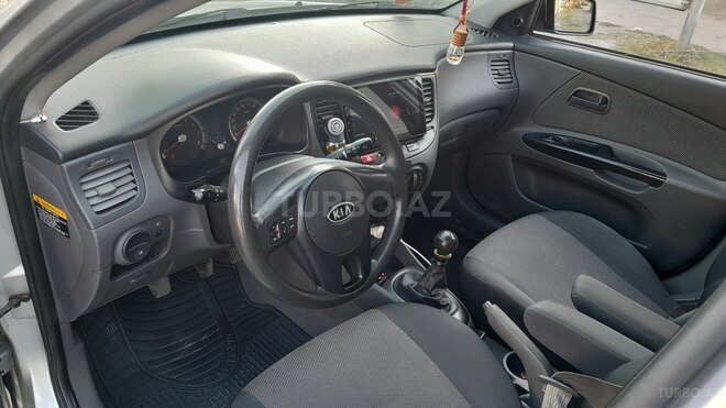 Kia Rio 2009, 247,000 km - 1.4 l - Gəncə