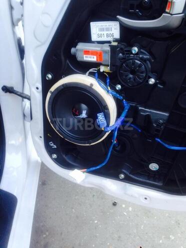 Hyundai Elantra 2015, 149,800 km - 1.8 l - Bakı