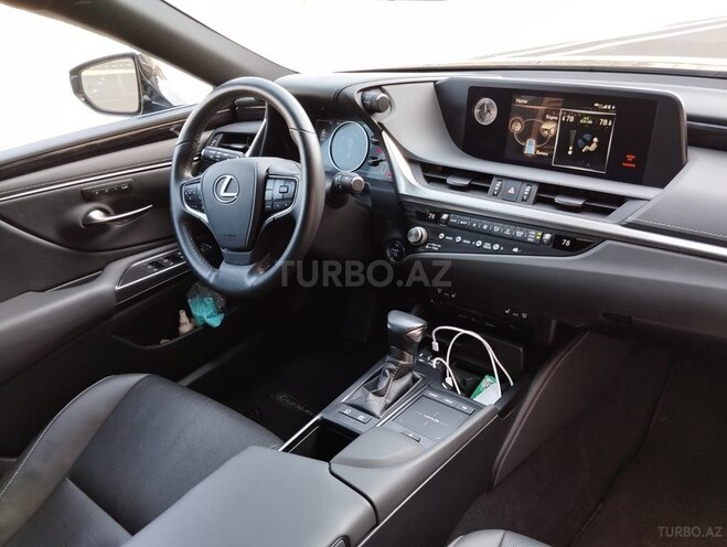 Lexus ES 300h 2021, 58,700 km - 2.5 л - Bakı