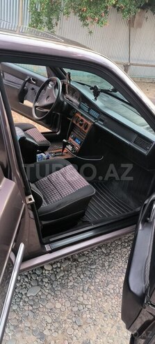 Mercedes 190 1991, 415,000 km - 2.0 l - Füzuli