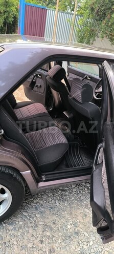 Mercedes 190 1991, 415,000 km - 2.0 l - Füzuli