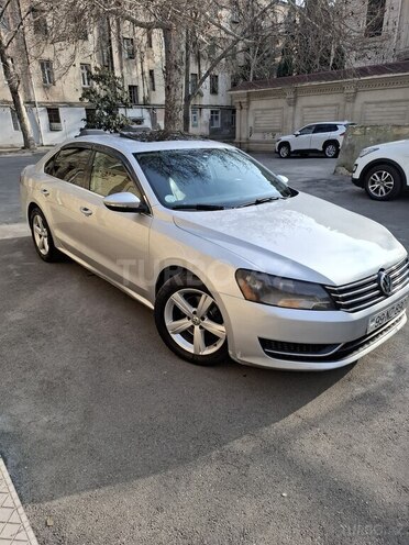 Volkswagen Passat 2011, 260,000 km - 2.5 l - Bakı