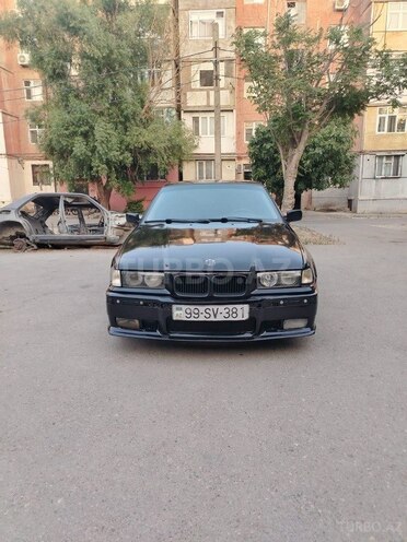 BMW 320 1995, 330,000 km - 2.0 l - Sumqayıt