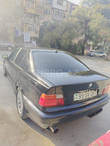BMW 320 1995, 330,000 km - 2.0 l - Sumqayıt
