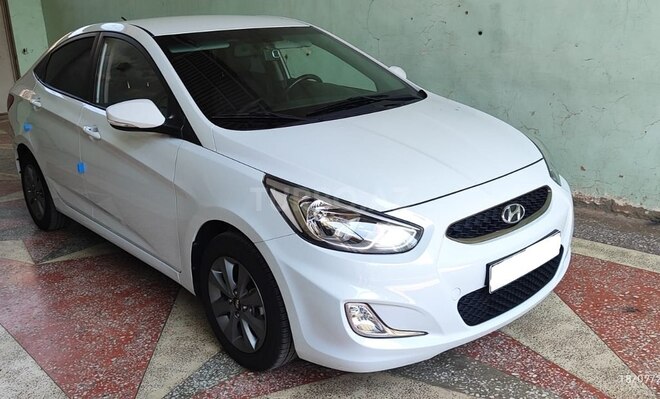 Hyundai Accent 2019, 80,000 km - 1.4 l - Gəncə