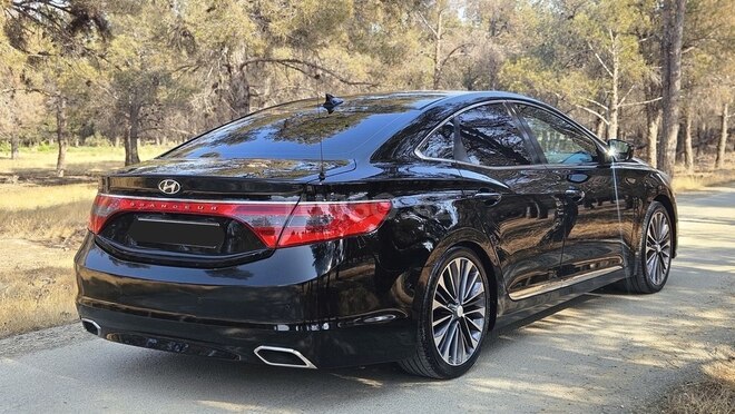 Hyundai Grandeur 2015, 190,000 km - 2.2 л - Bakı