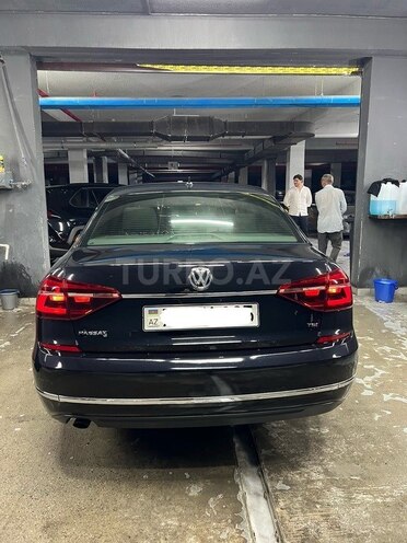 Volkswagen Passat 2017, 134,491 km - 1.8 л - Bakı