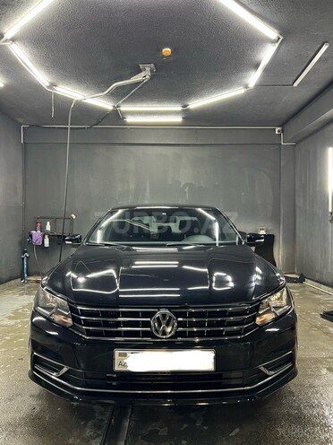 Volkswagen Passat 2017, 134,491 km - 1.8 л - Bakı