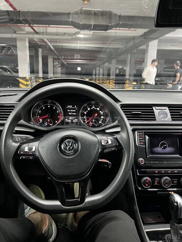 Volkswagen Passat 2017, 134,491 km - 1.8 л - Bakı