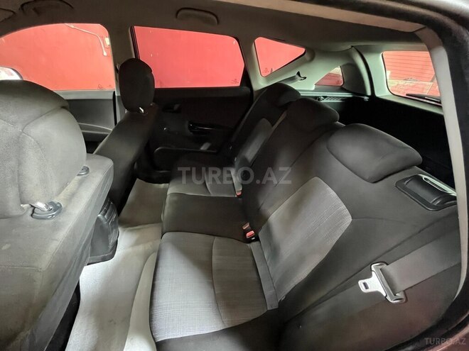 Kia  2011, 285,000 km - 1.4 l - Neftçala