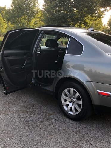 Volkswagen Passat 2004, 109,400 km - 1.8 l - Gəncə