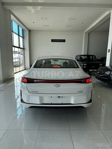Changan Qiyuan A05 2025, 0 km - 1.5 л - Bakı