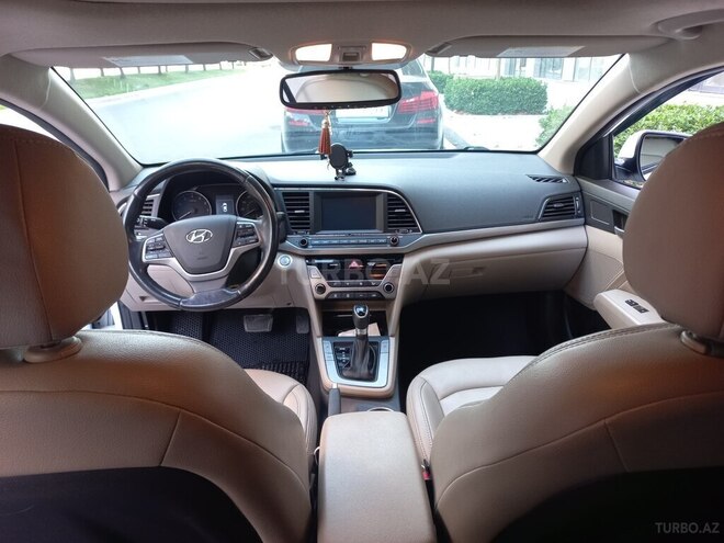 Hyundai Elantra 2017, 131,920 km - 2.0 l - Bakı