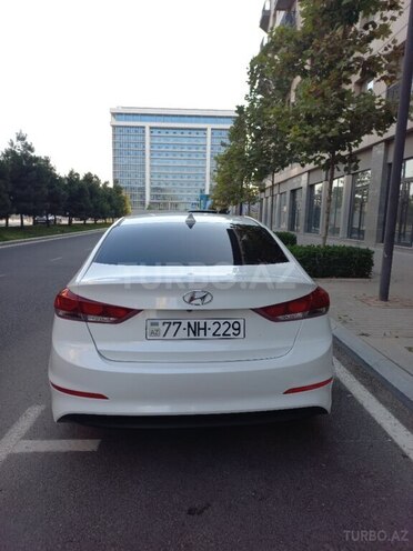 Hyundai Elantra 2017, 131,920 km - 2.0 l - Bakı
