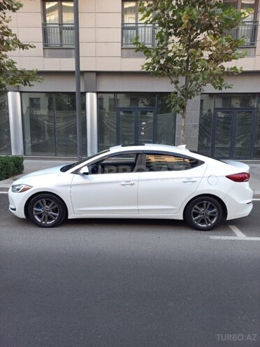 Hyundai Elantra 2017, 131,920 km - 2.0 l - Bakı