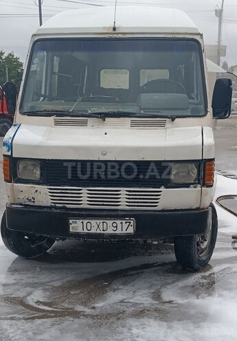 Mercedes 208 D 1993, 230,000 km - 2.3 л - Şirvan