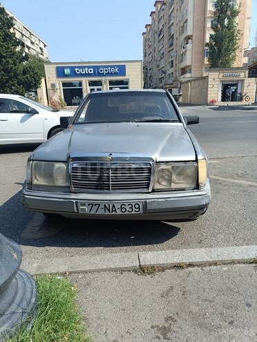 Mercedes E 250 1993, 223,000 km - 2.5 l - Bakı