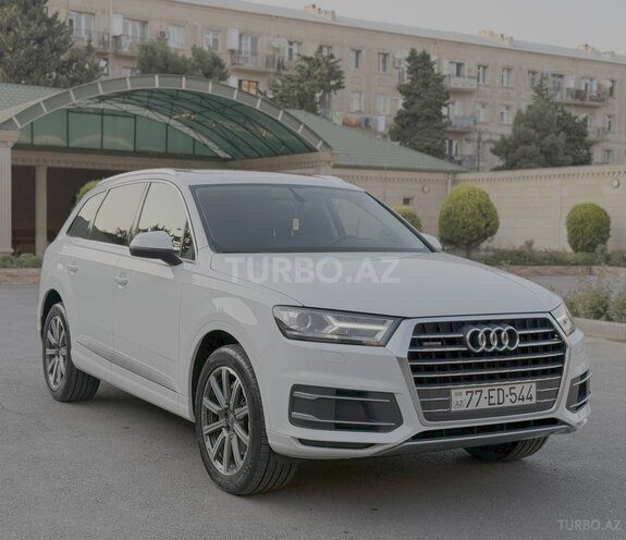 Audi Q7 2017, 90,000 km - 2.0 l - Bakı