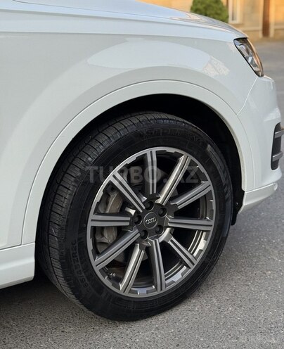 Audi Q7 2017, 90,000 km - 2.0 l - Bakı