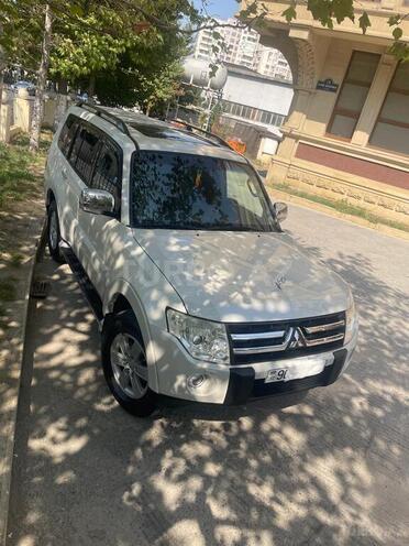 Mitsubishi Pajero 2008, 195,000 km - 3.0 л - Bakı