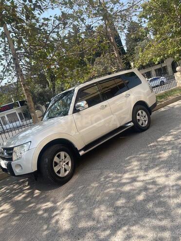 Mitsubishi Pajero 2008, 195,000 km - 3.0 л - Bakı