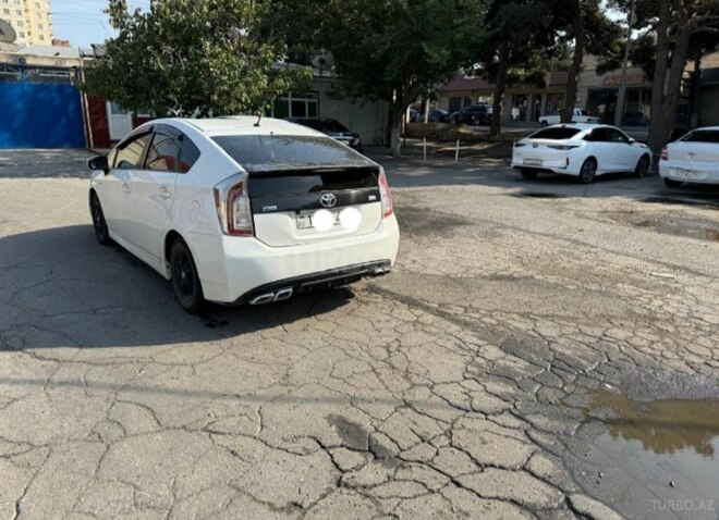Toyota Prius 2011, 290,000 km - 1.8 l - Bakı