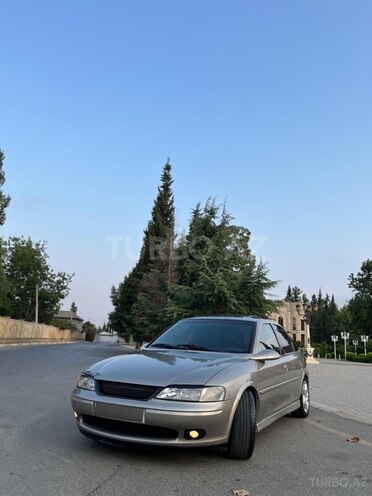 Opel Vectra 1999, 390,000 km - 2.0 l - Masallı