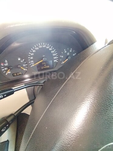 Mercedes E 220 d 2000, 274,000 km - 2.2 л - Bakı