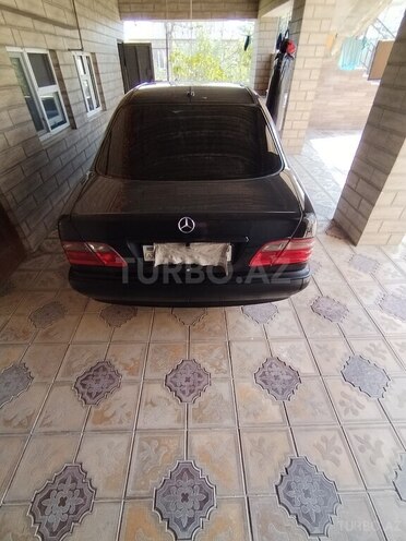 Mercedes E 220 d 2000, 274,000 km - 2.2 л - Bakı