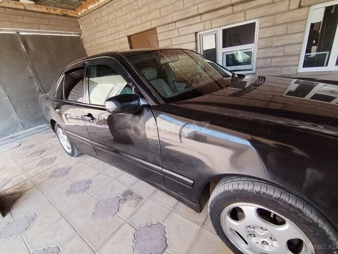 Mercedes E 220 d 2000, 274,000 km - 2.2 л - Bakı