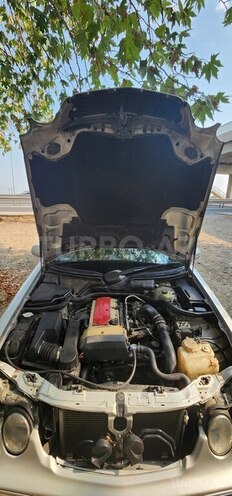 Mercedes E 200 2001, 320,000 km - 2.0 l - Dəliməmmədli