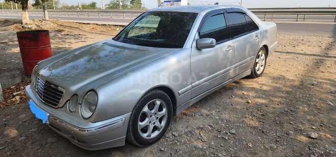 Mercedes E 200 2001, 320,000 km - 2.0 l - Dəliməmmədli