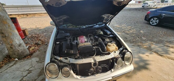 Mercedes E 200 2001, 320,000 km - 2.0 l - Dəliməmmədli