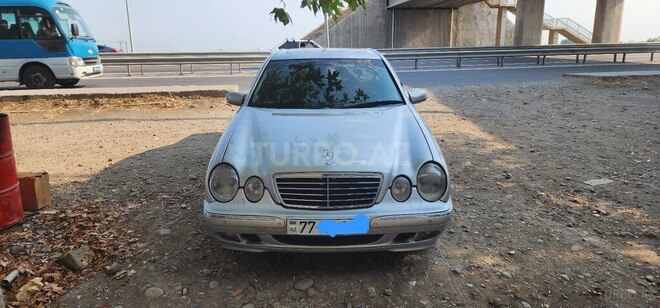 Mercedes E 200 2001, 320,000 km - 2.0 l - Dəliməmmədli