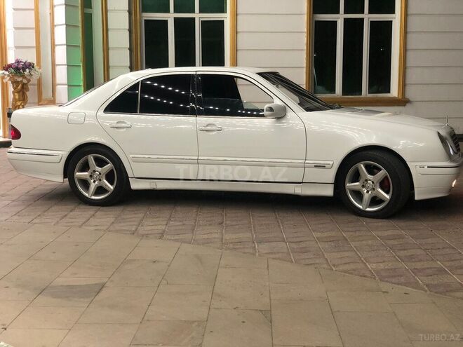 Mercedes E 220 d 2001, 400,000 km - 2.2 л - İmişli