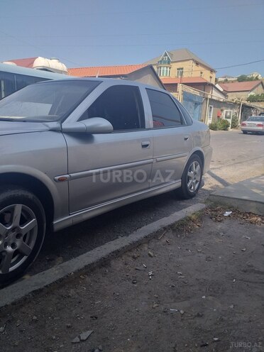 Opel Vectra 2001, 280,000 km - 2.0 l - Bakı