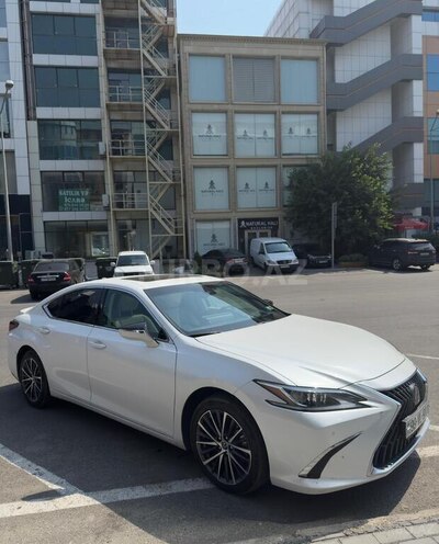 Lexus ES 300h 2023, 36,000 km - 2.5 l - Bakı