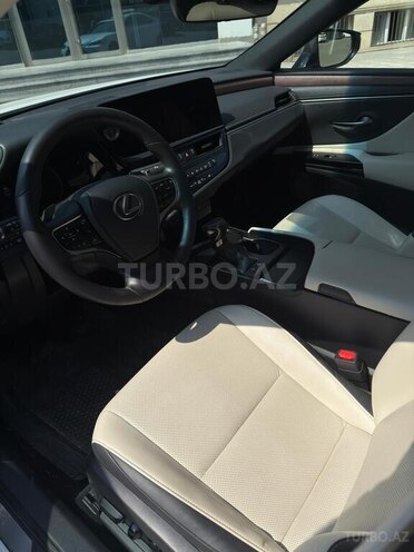 Lexus ES 300h 2023, 36,000 km - 2.5 l - Bakı