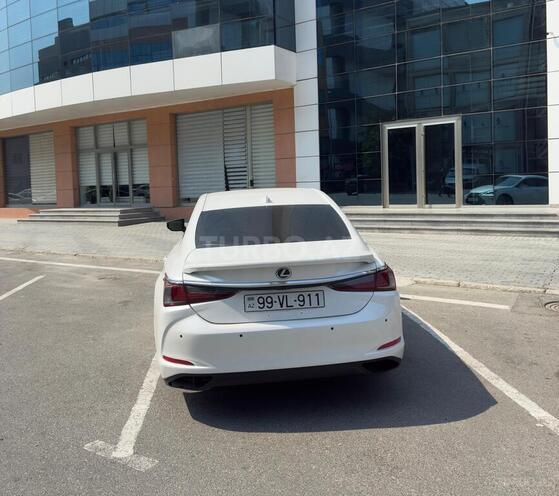 Lexus ES 300h 2023, 36,000 km - 2.5 l - Bakı