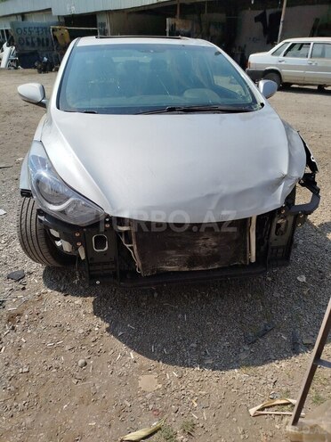 Hyundai Elantra 2012, 107,000 km - 1.6 l - Gəncə
